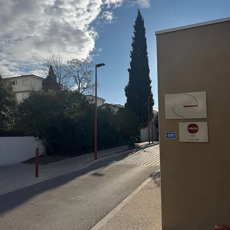 Superbe 2ch, Clim, Terrasse, Pkg, Wifi, Tv *