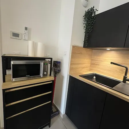 Superbe 2ch, Clim, Terrasse, Pkg, Wifi, Tv *